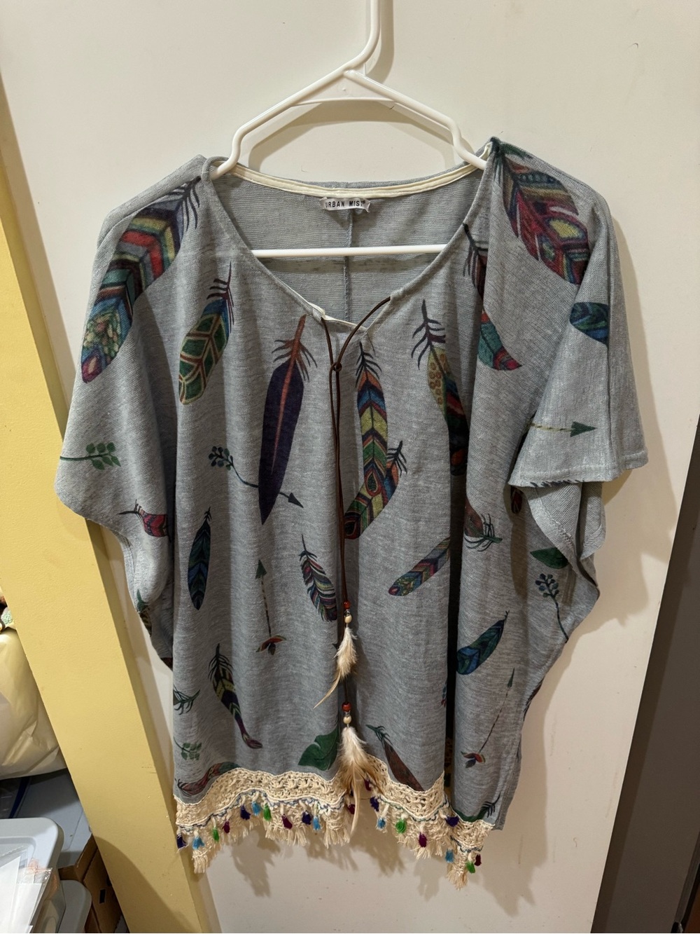 Urban Mist Women's Gray Feather-Print Tie-Front Tunic with Crochet Tassel Hem